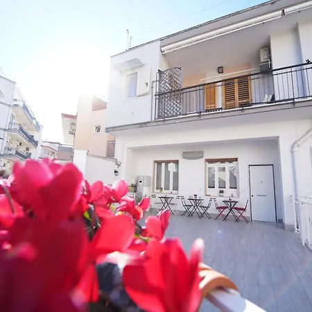 Bed and Breakfast Nonna Fifina - Accogliente B&B Con Parcheggio Privato E Colazione Interna Bitonto